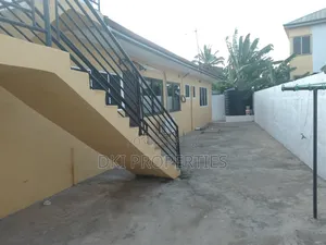 3bdrm House in Dki Properties, New Legon for sale