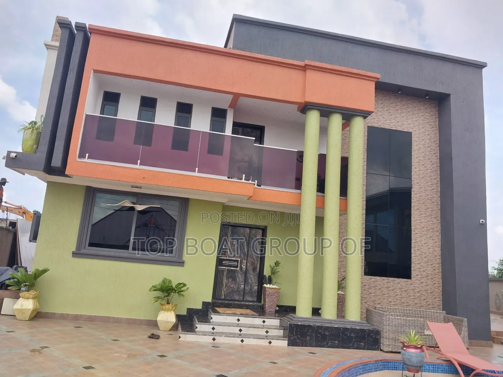 Furnished 7bdrm House in Asuofua - Abrepo Top, Kumasi Metropolitan