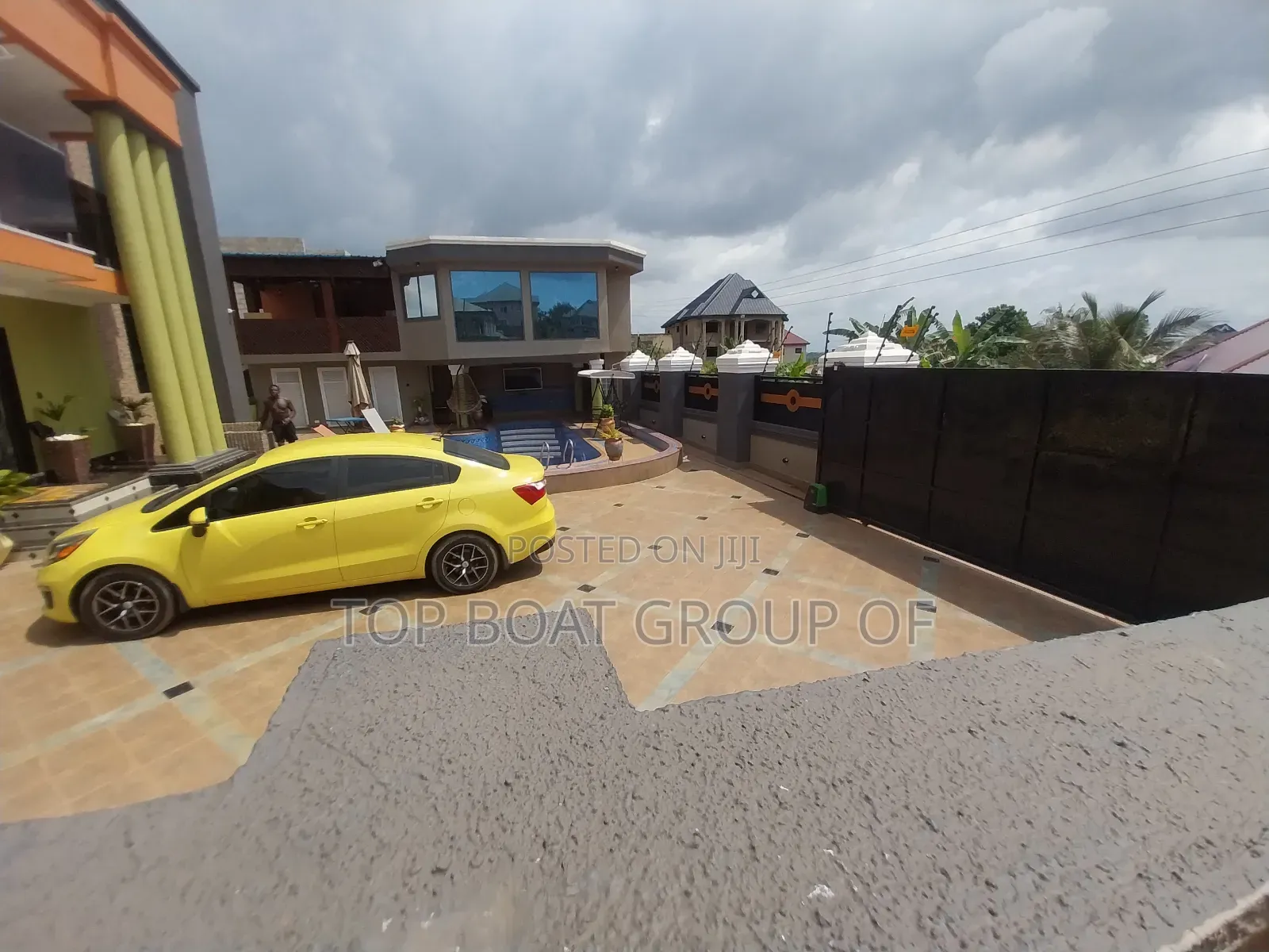 Furnished 7bdrm House in Asuofua - Abrepo Top, Kumasi Metropolitan