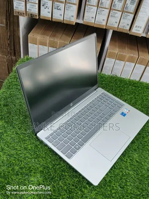 New Laptop HP 15 16GB Intel Core I5 SSD 1T