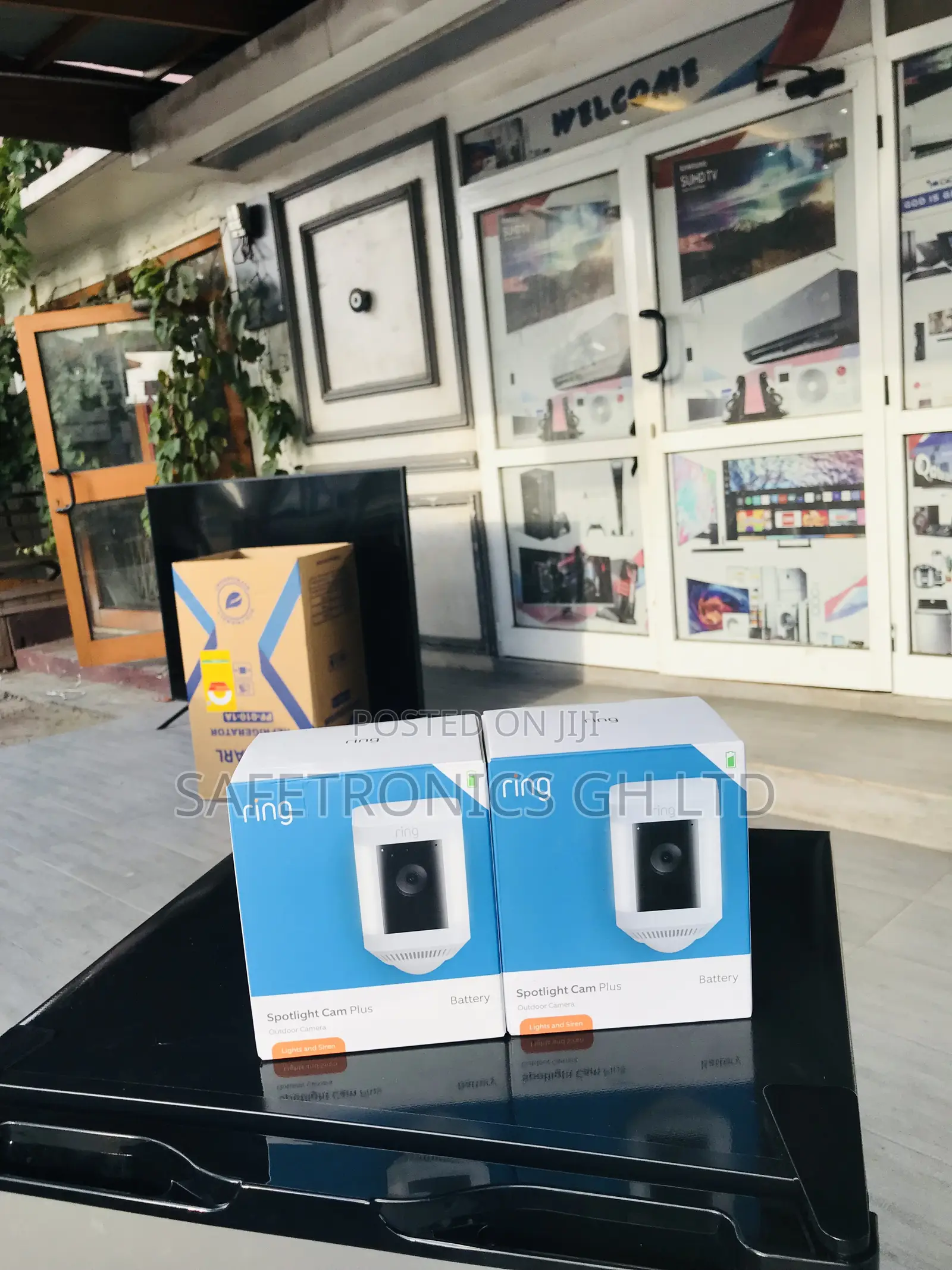 Unique and Reliable Security Camera Ring Spot Light 