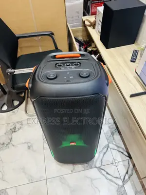 Zealous Sleek New JBL. Partybox 710