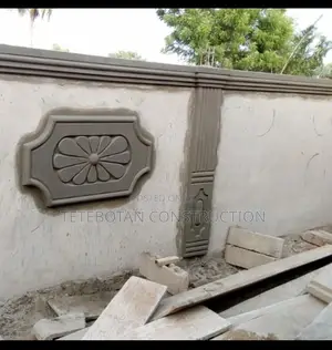 Fence Wall Design's Decor Molding by Hand Using Mortar
