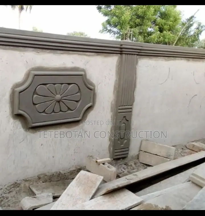 Fence Wall Design's Decor Molding by Hand Using Mortar