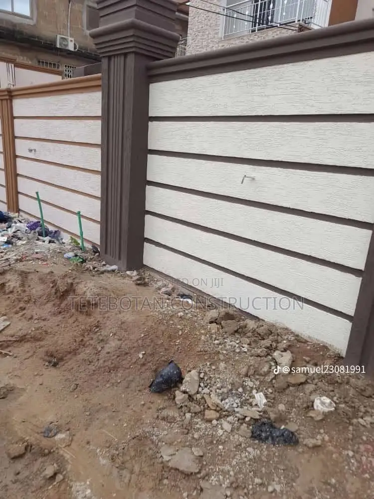Fence Wall Design's Decor Molding by Hand Using Mortar