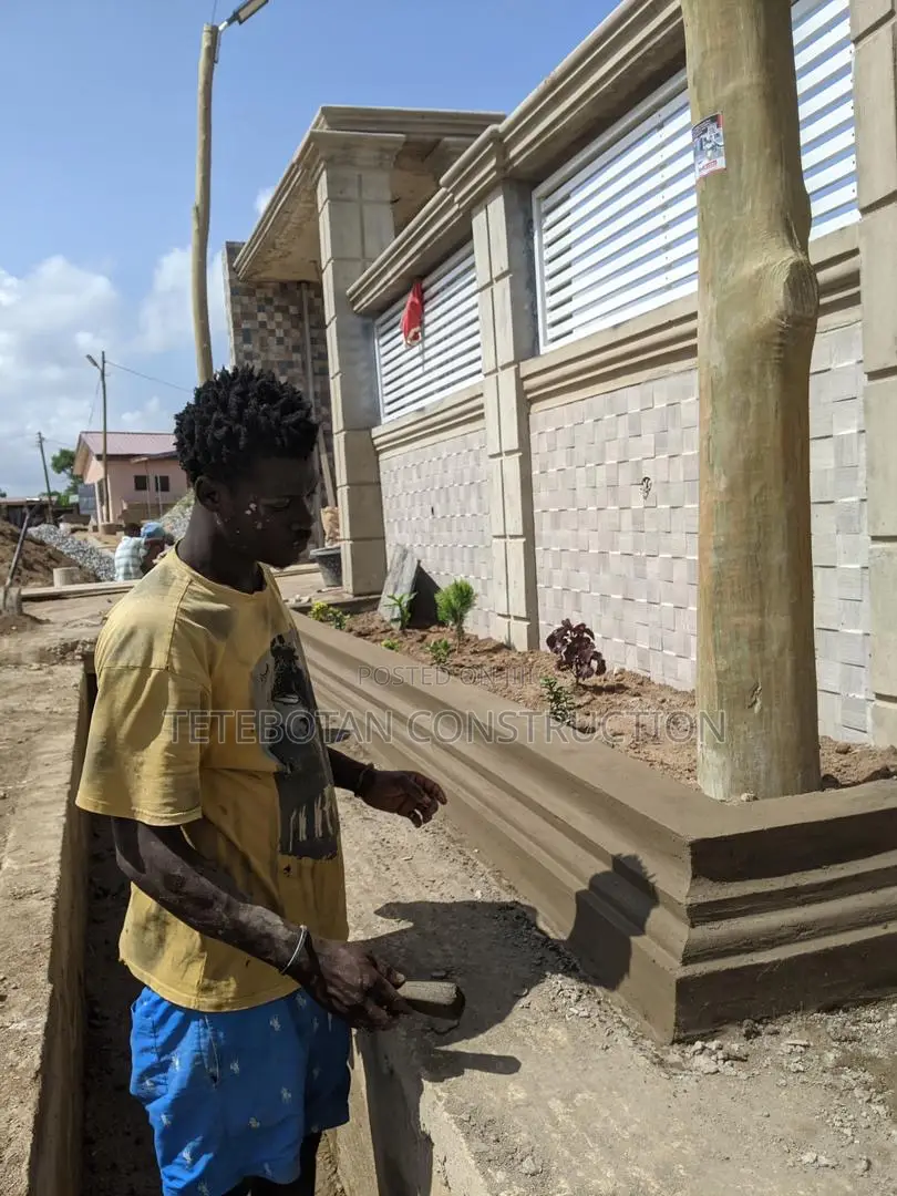 Fence Wall Design's Decor Molding by Hand Using Mortar