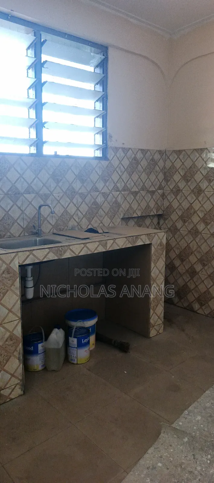 1bdrm Apartment in Dorns Properties, New Town for rent