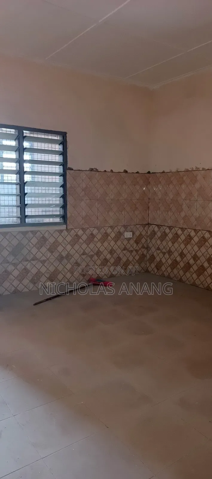 1bdrm Apartment in Dorns Properties, New Town for rent