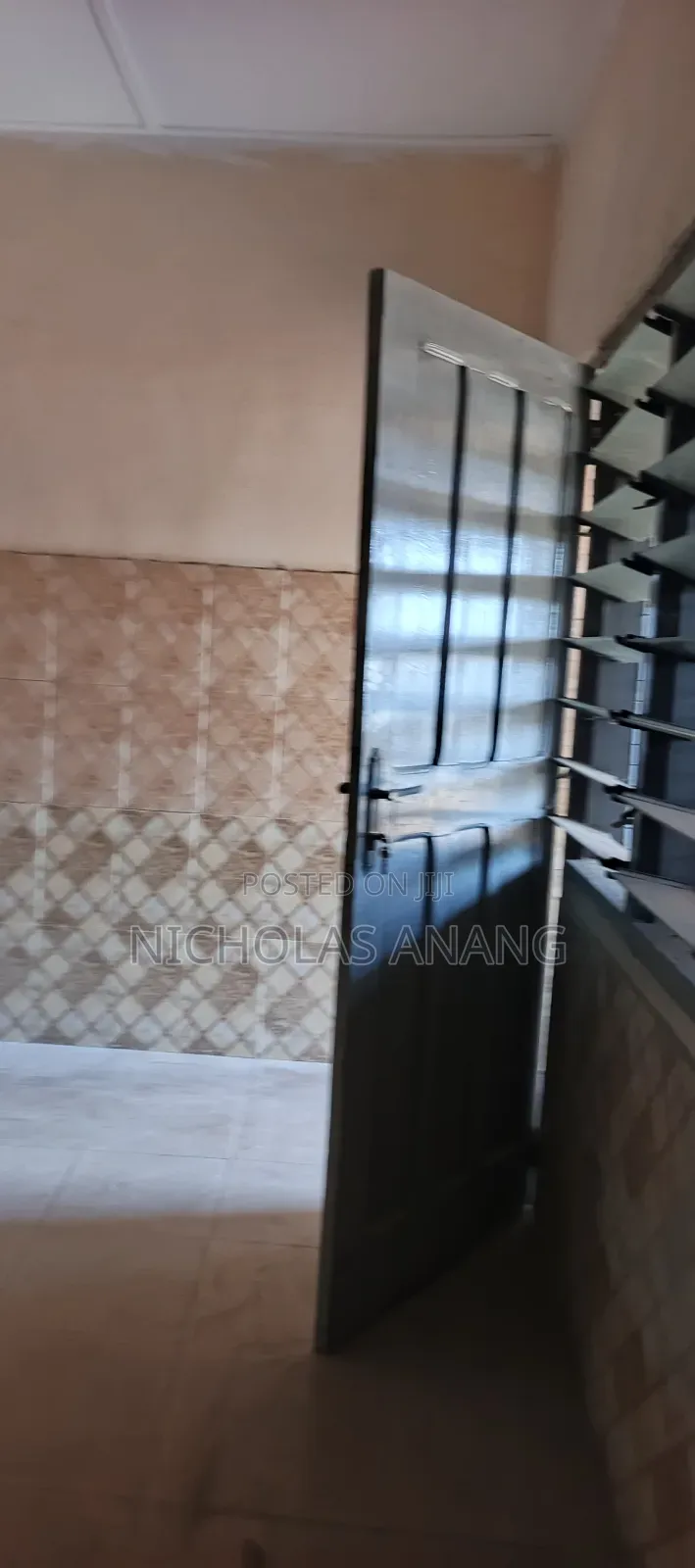 1bdrm Apartment in Dorns Properties, New Town for rent
