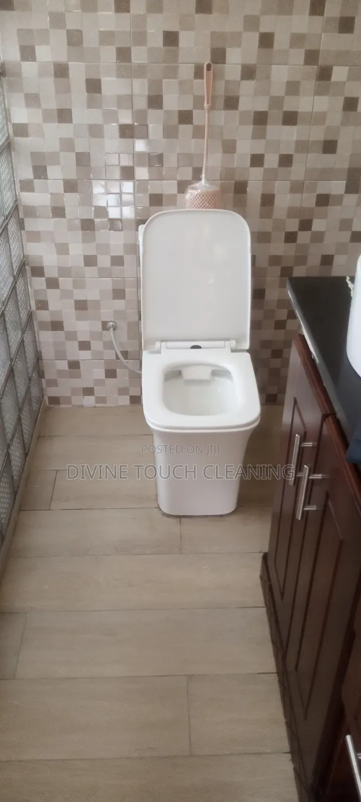 Cleaning and Laundry Services
