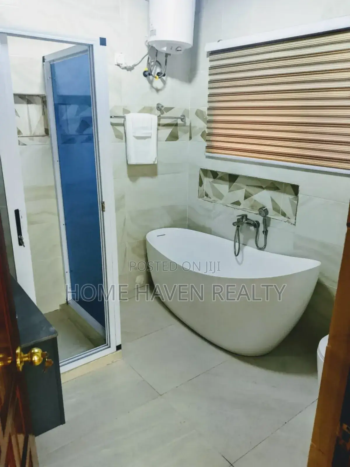 Furnished 5bdrm House in Westland for rent
