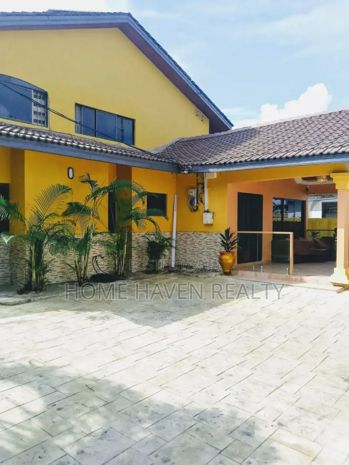 Furnished 5bdrm House in Westland for rent