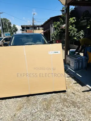 85”Qled Smart Pure Entertainment Tv Samsung Q70c
