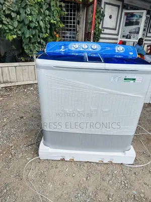 Squeaky Clean Washing Machine 18kg Topload Haier
