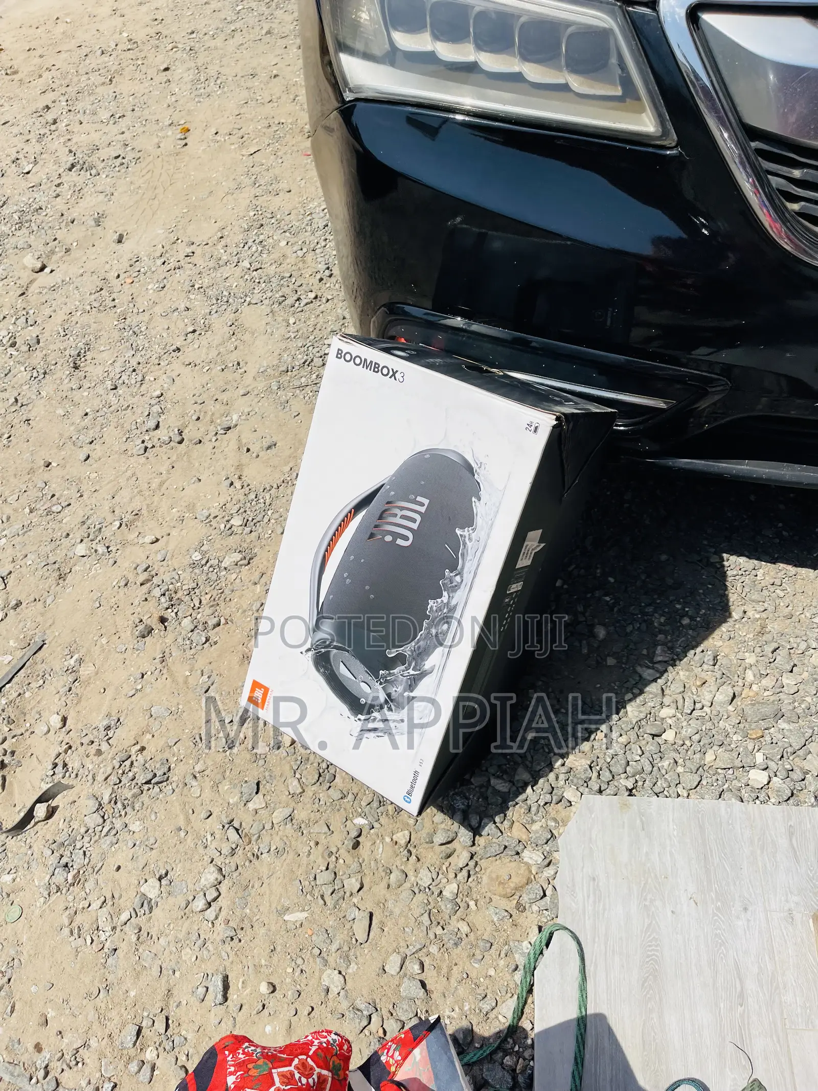New JBL Boombox 3 Wireless Speaker(180watt)Black.
