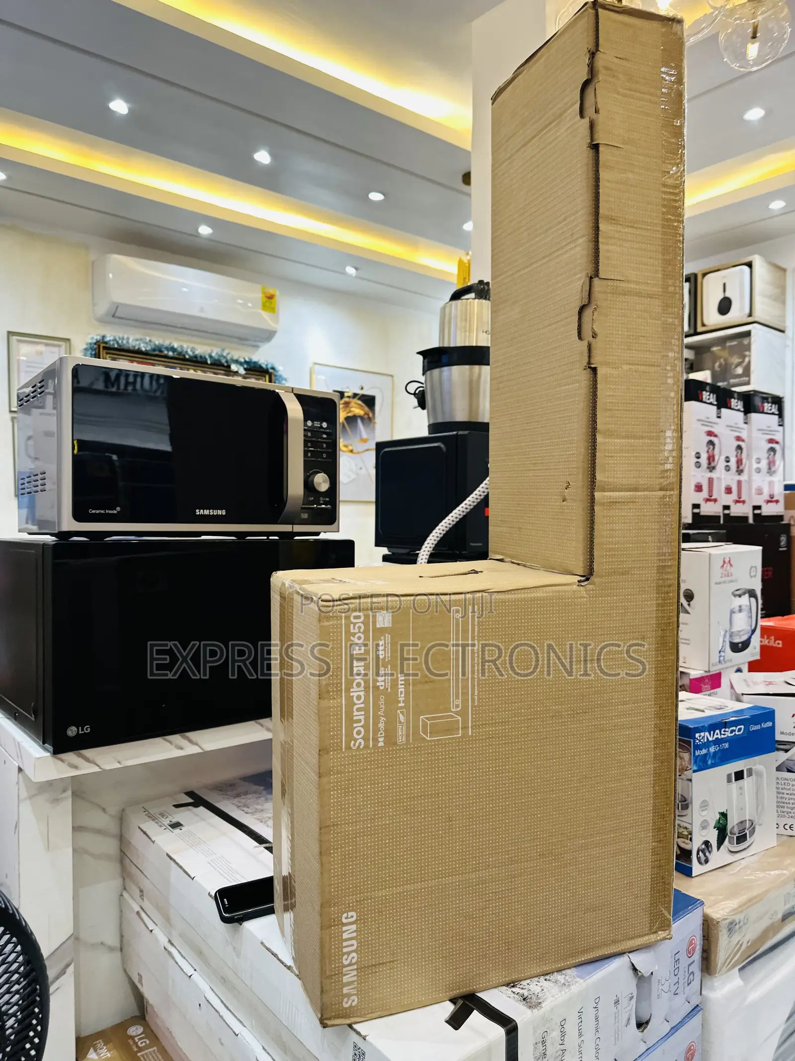 Bass Boom Samsung B650 Soundbar With Woofer