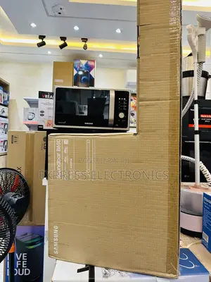 Ultra Yet Powerful Samsung B650 Soundbar With Woofer