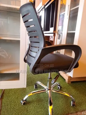 Black Waiting Chair Swivel
