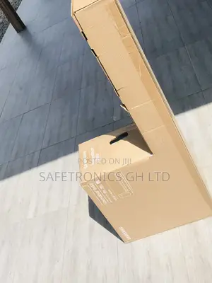 < B650 Samsung Best Sound Essential Soundbar-