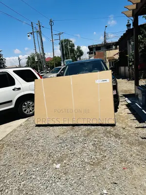 Built in Smart Things Hub Qled Samsung 85”Q70c