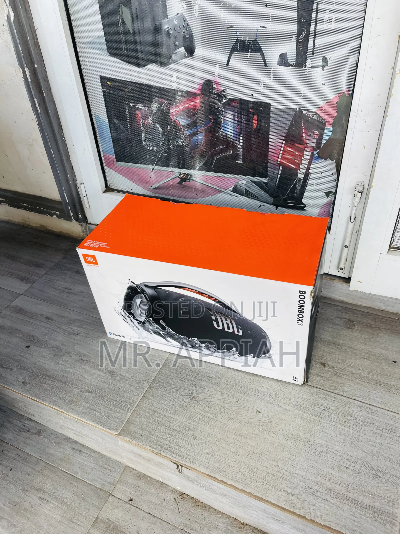 Uniquely Design JBL Boombox 3 Portable Speaker(180W)Black