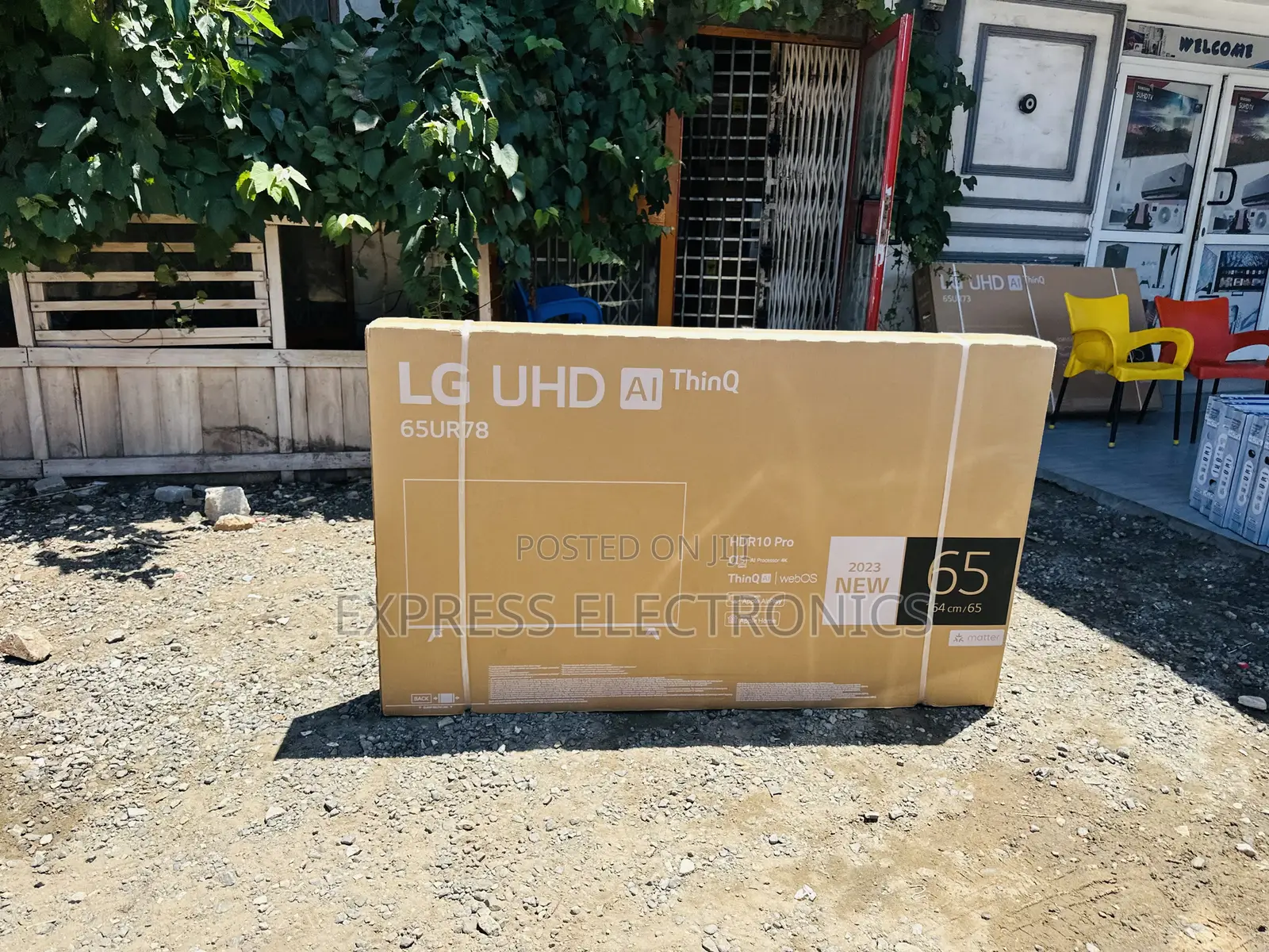 Vibrate Color UHD Smart Lg 65”UR73 Television