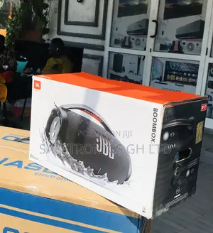Lovely Designed Boombox 3 JBL Speaker 