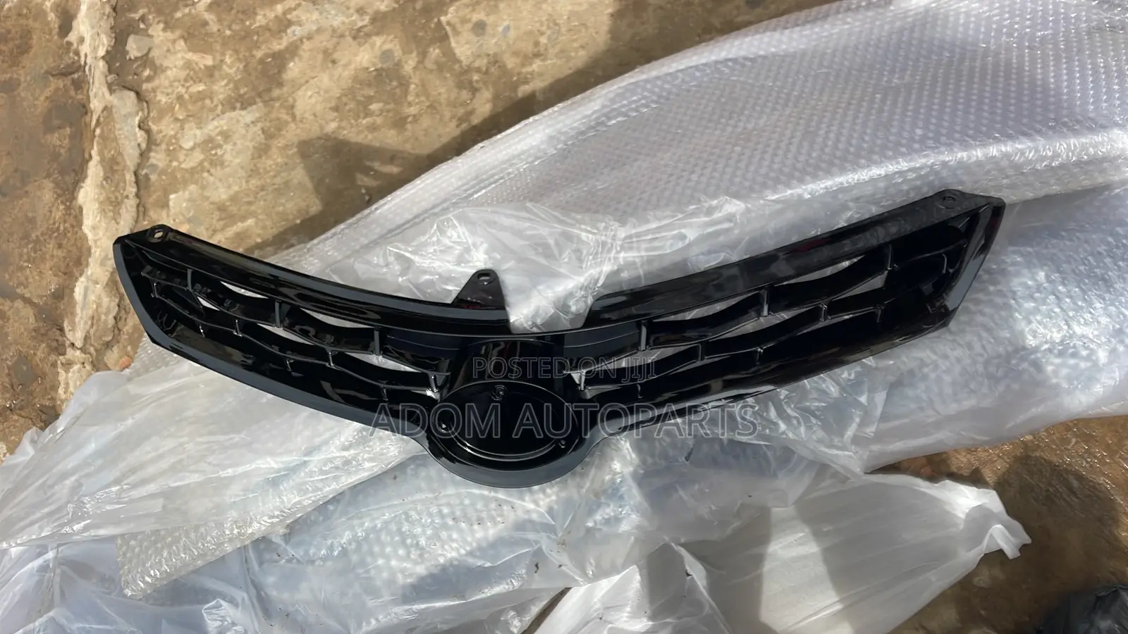 Toyota Corolla Top Grill Shell 2014 - 2016