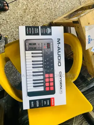M-Audio Oxygen 25 25-Key USB MIDI Keyboard Controller