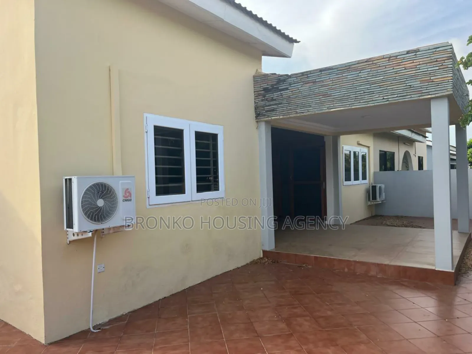 3bdrm House in Bronko Housing, Spintex for rent