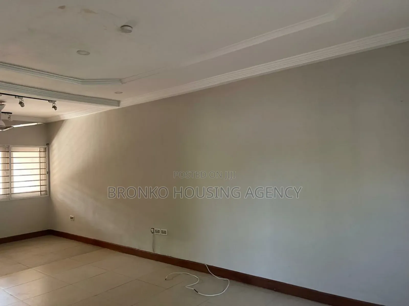 3bdrm House in Bronko Housing, Spintex for rent