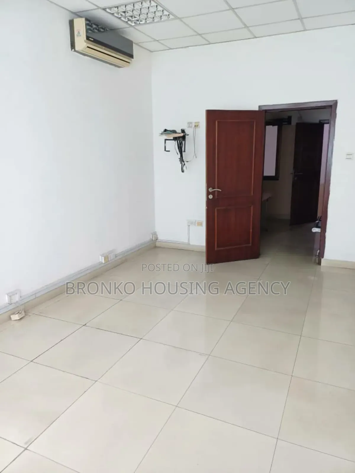 3bdrm Townhouse / Terrace in Bronko Housing, Spintex for rent