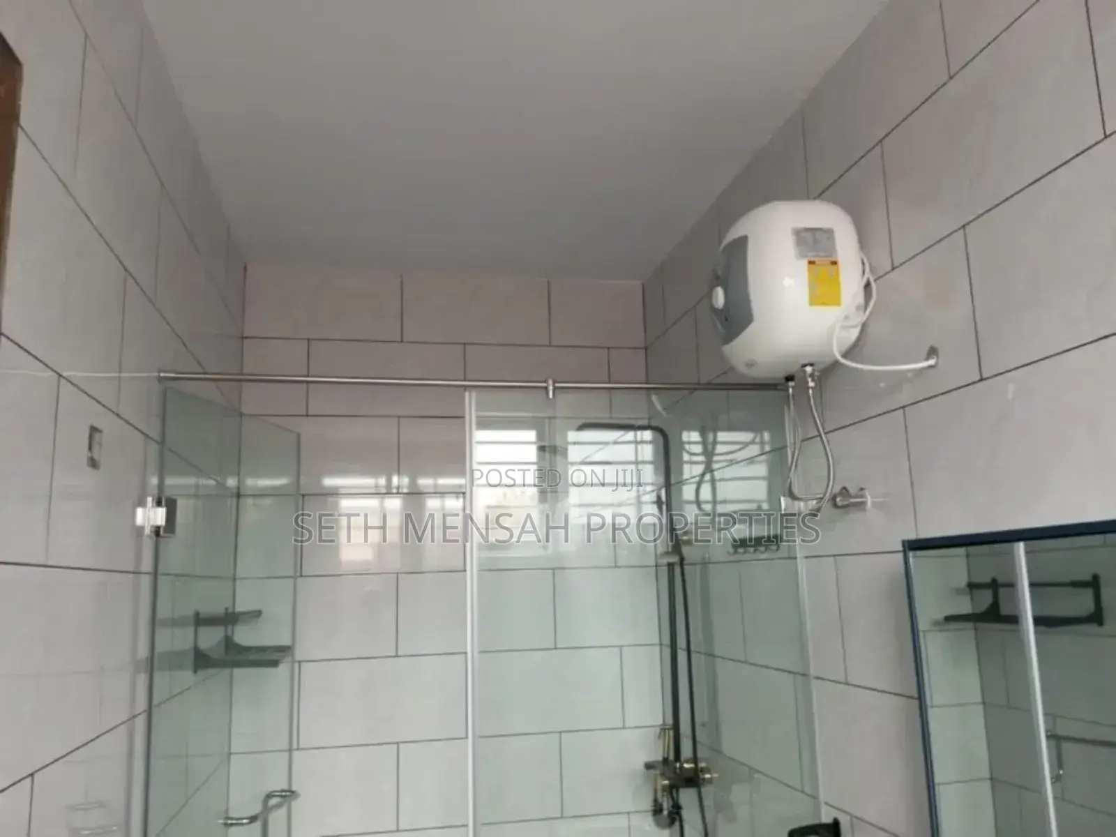 8bdrm House in Skm Properties, East Legon for sale