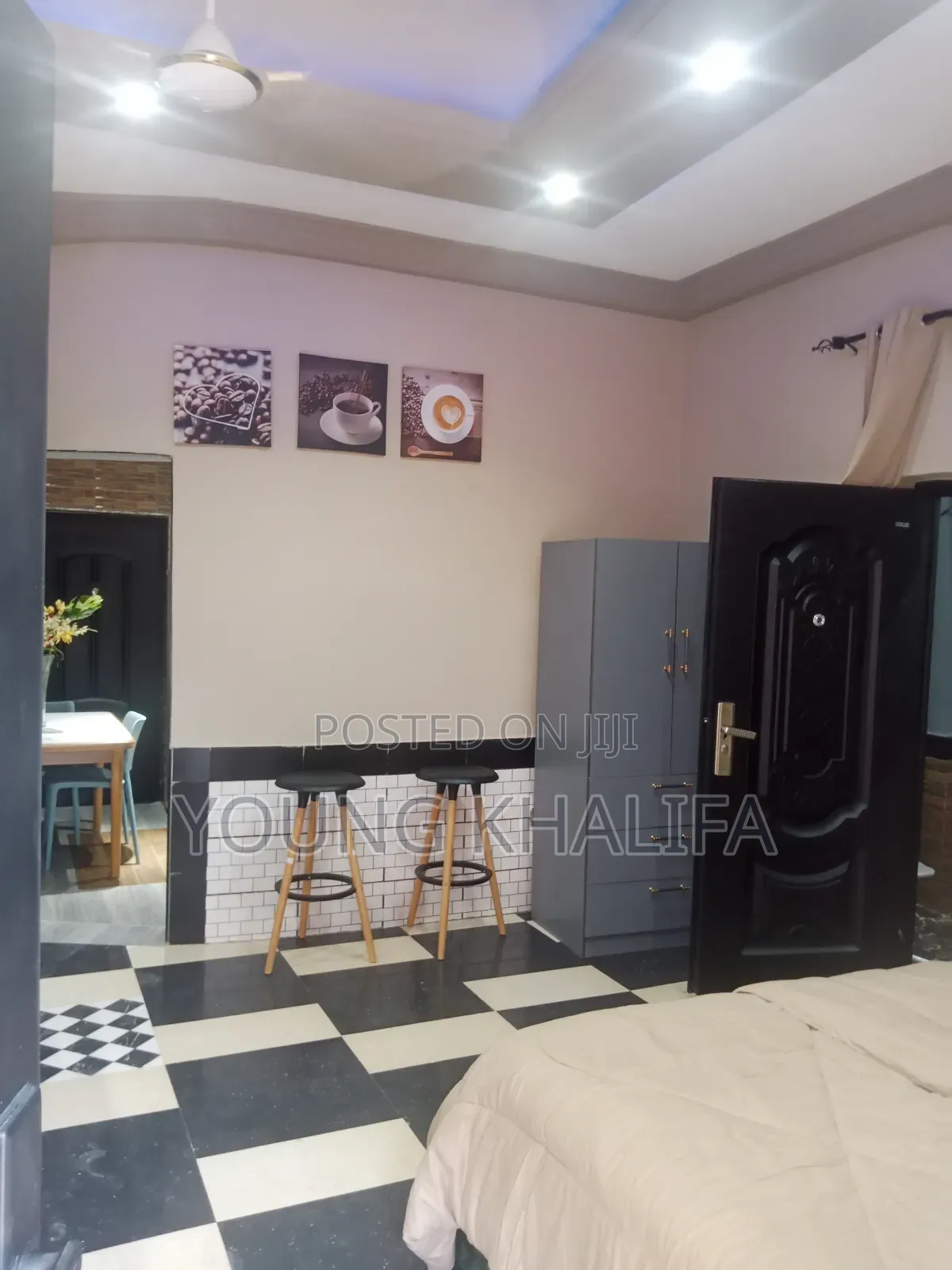 Beautiful Studio Apartment Available Behind West Hills Mall