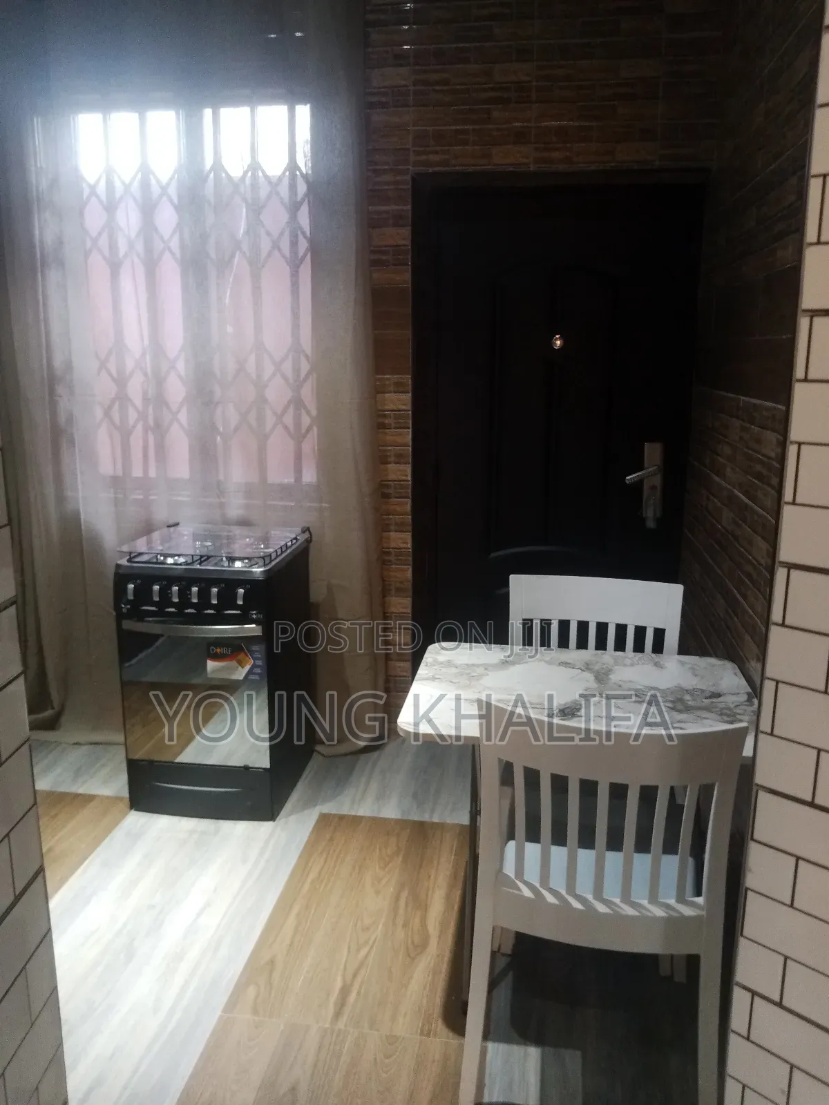 Beautiful Studio Apartment Available Behind West Hills Mall