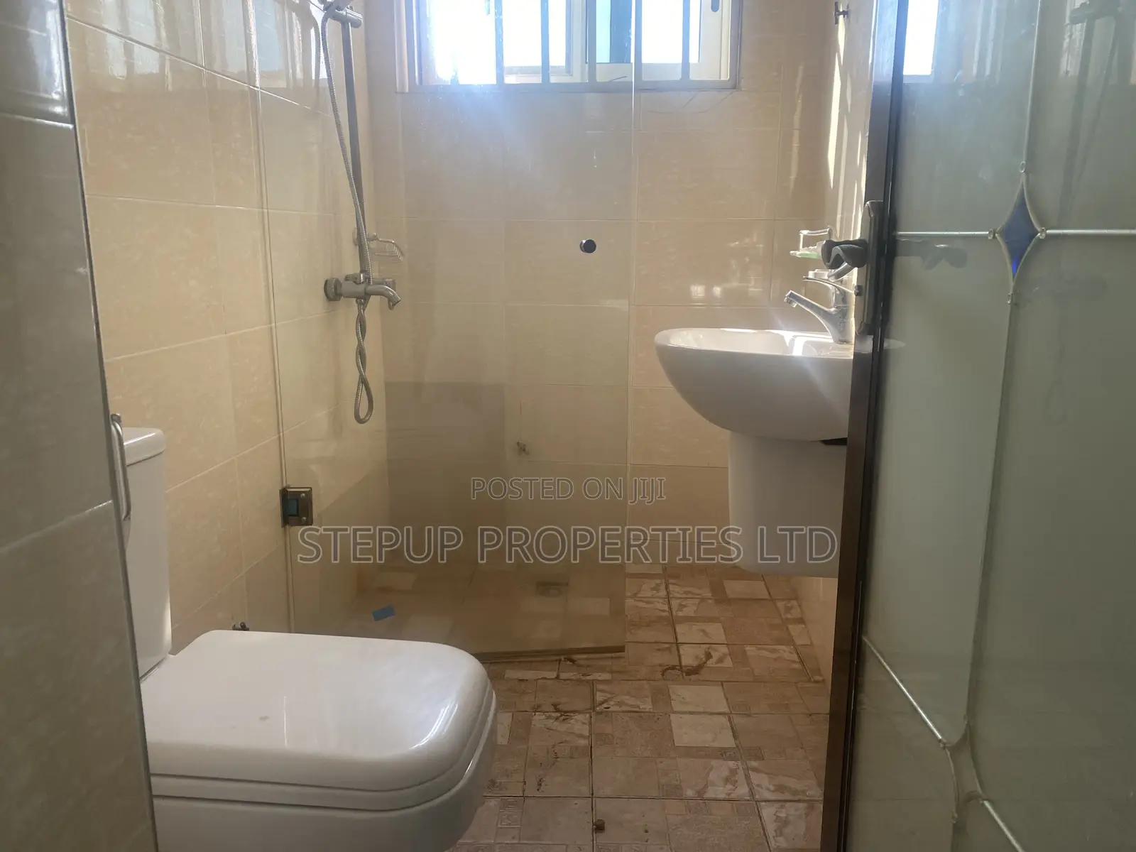1bdrm Apartment in Adjiringanor, East Legon for rent
