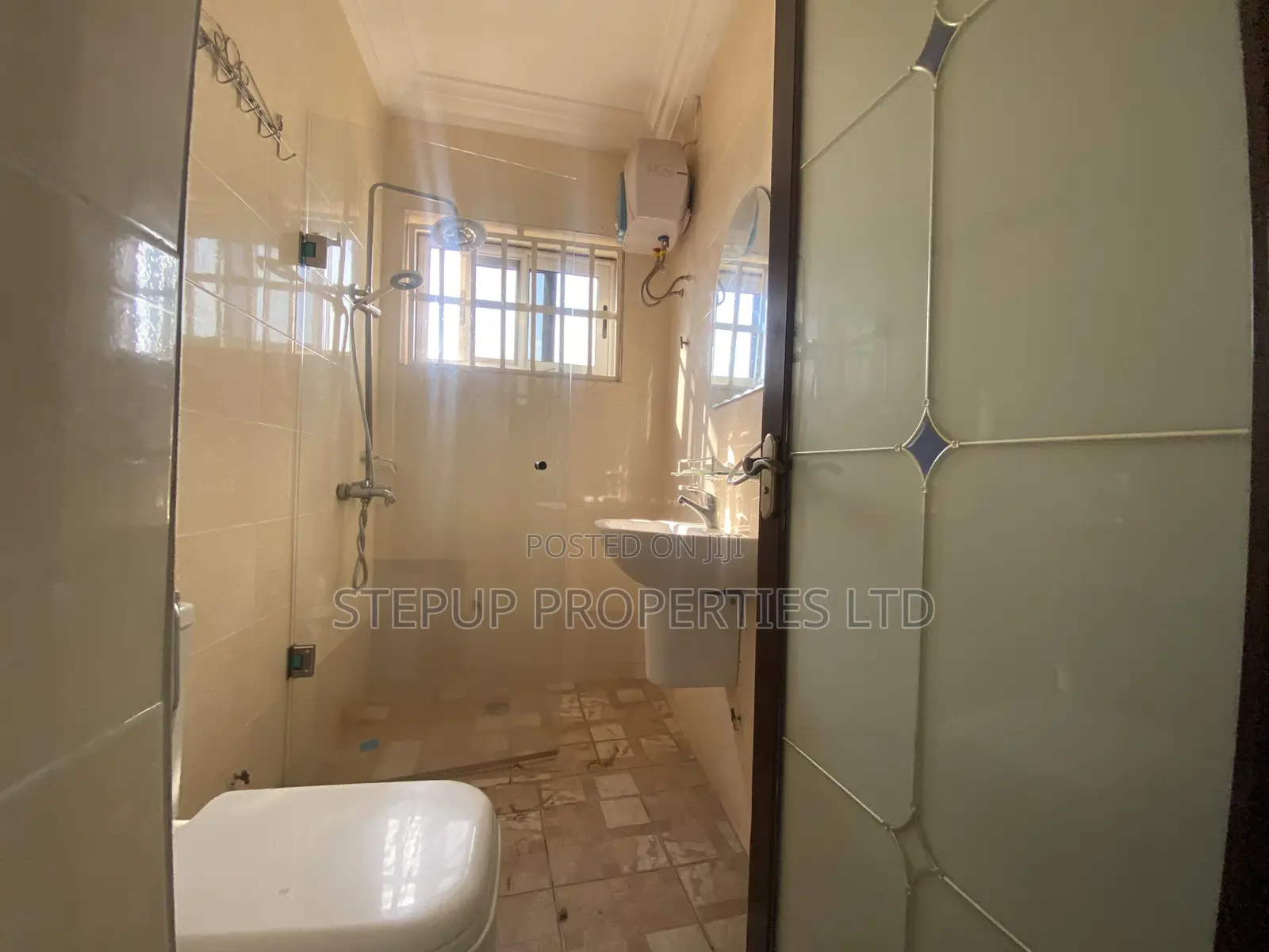1bdrm Apartment in Adjiringanor, East Legon for rent