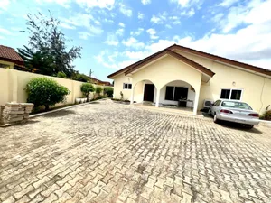 3bdrm House in Manet Court Estate, Airport Residential Area for rent