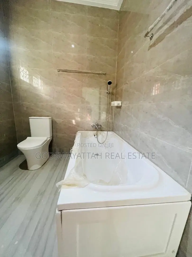 3bdrm House in East Legon, Adjiriganor for rent