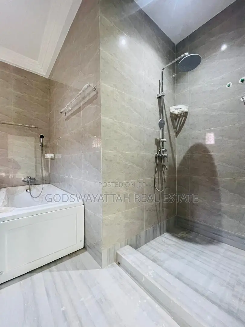 3bdrm House in East Legon, Adjiriganor for rent