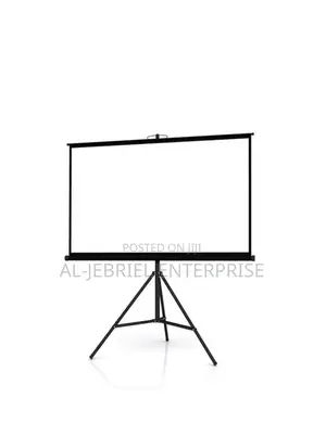 Tripod Projector Screen 250”X250”