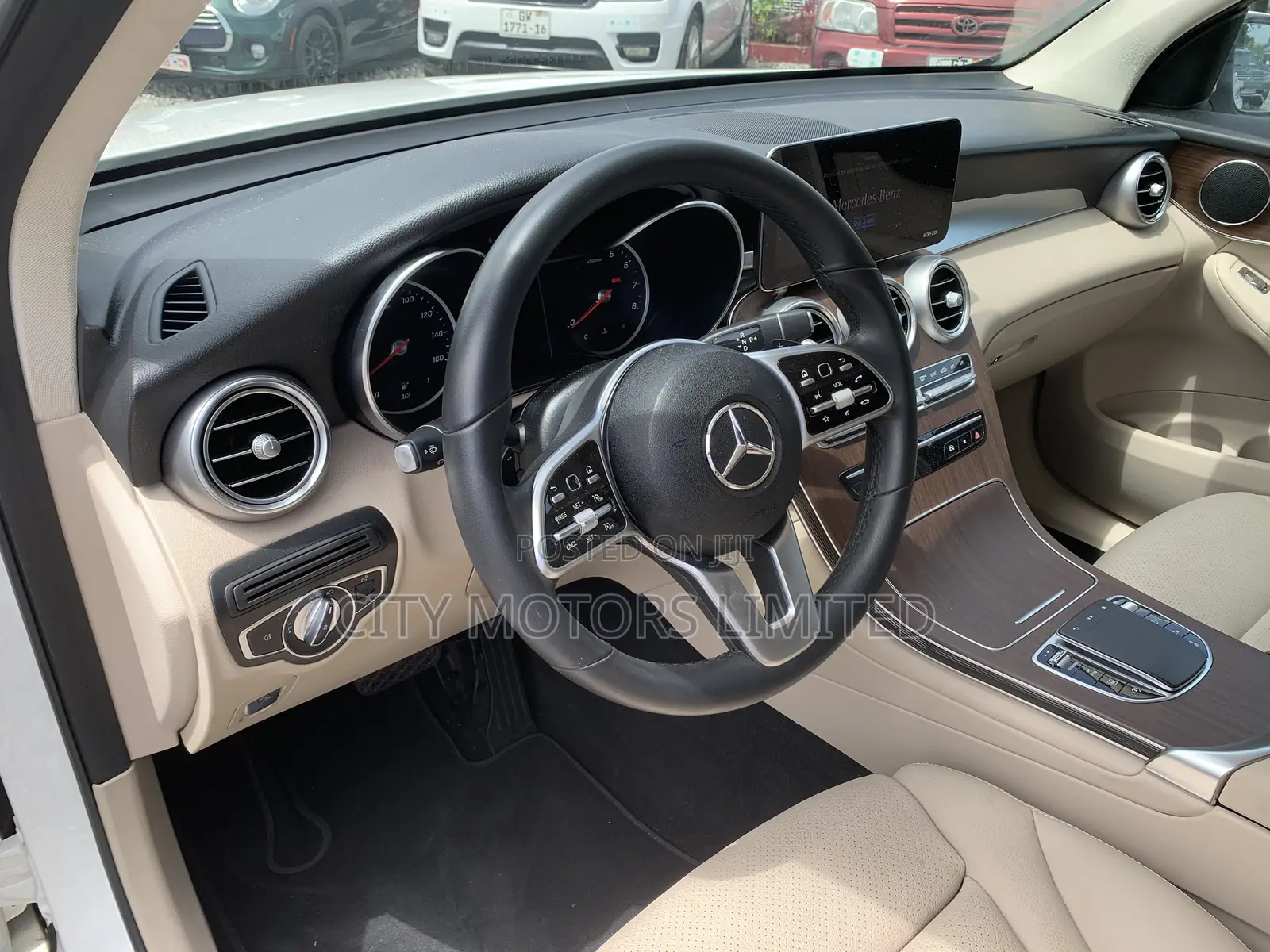 Mercedes-Benz GLC-Class 2021 White