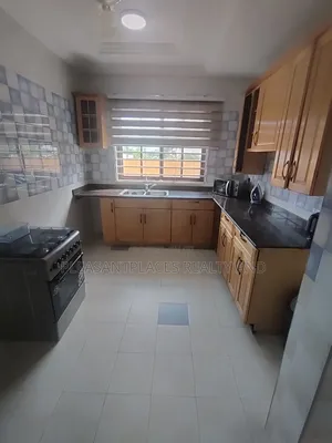 Furnished 3bdrm Apartment in Pleasantplaces, East Legon for rent