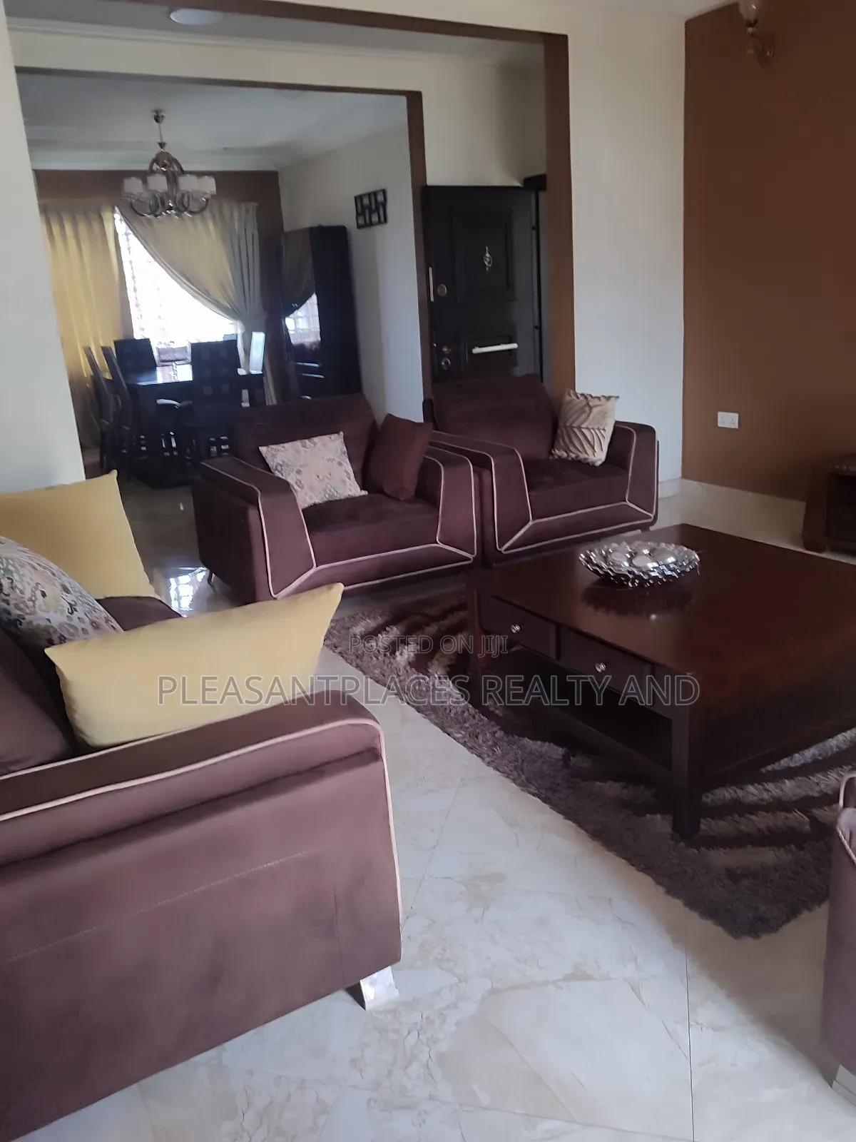 Furnished 3bdrm Apartment in Pleasantplaces, East Legon for rent
