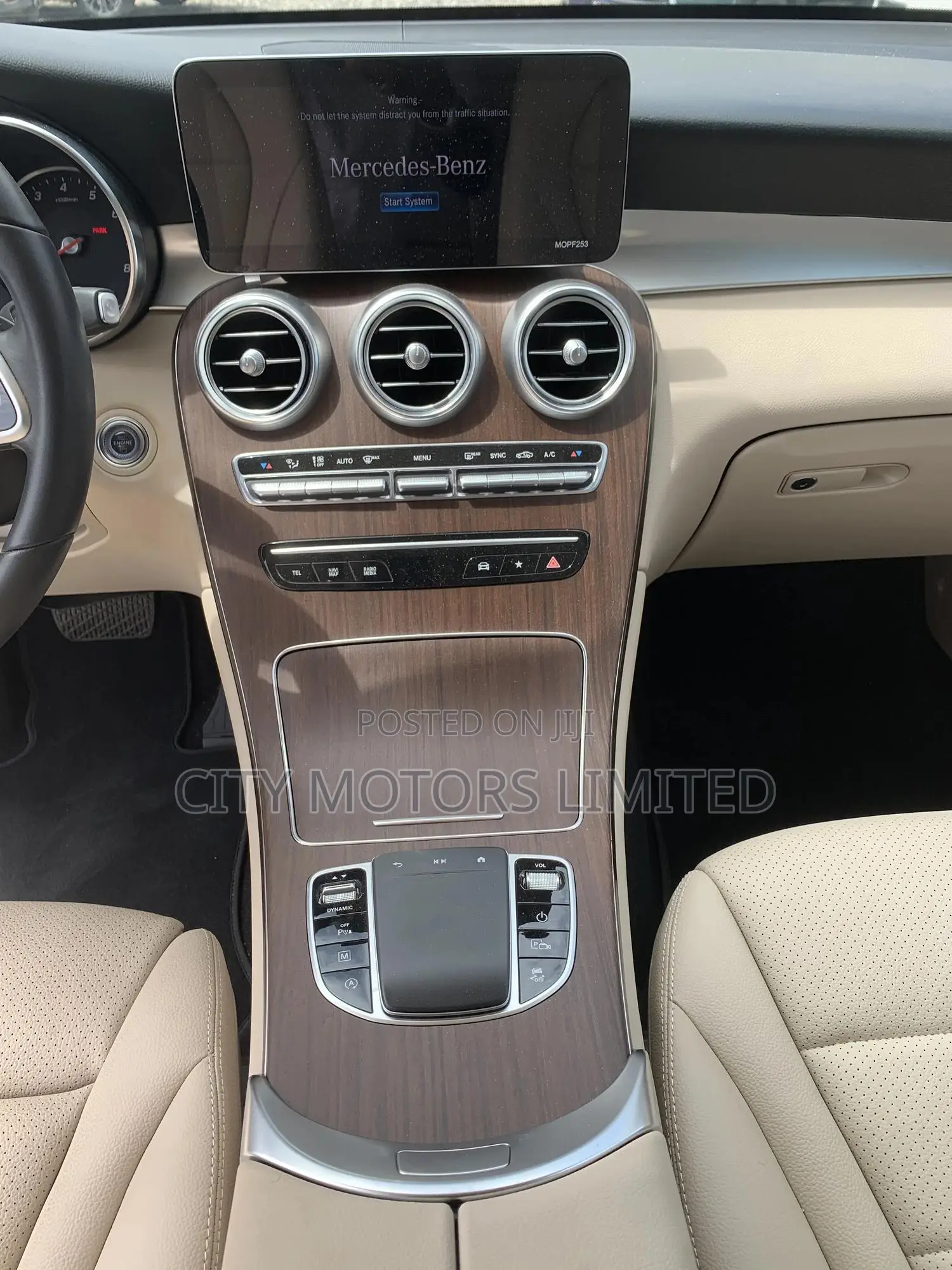 Mercedes-Benz GLC-Class 2021 White