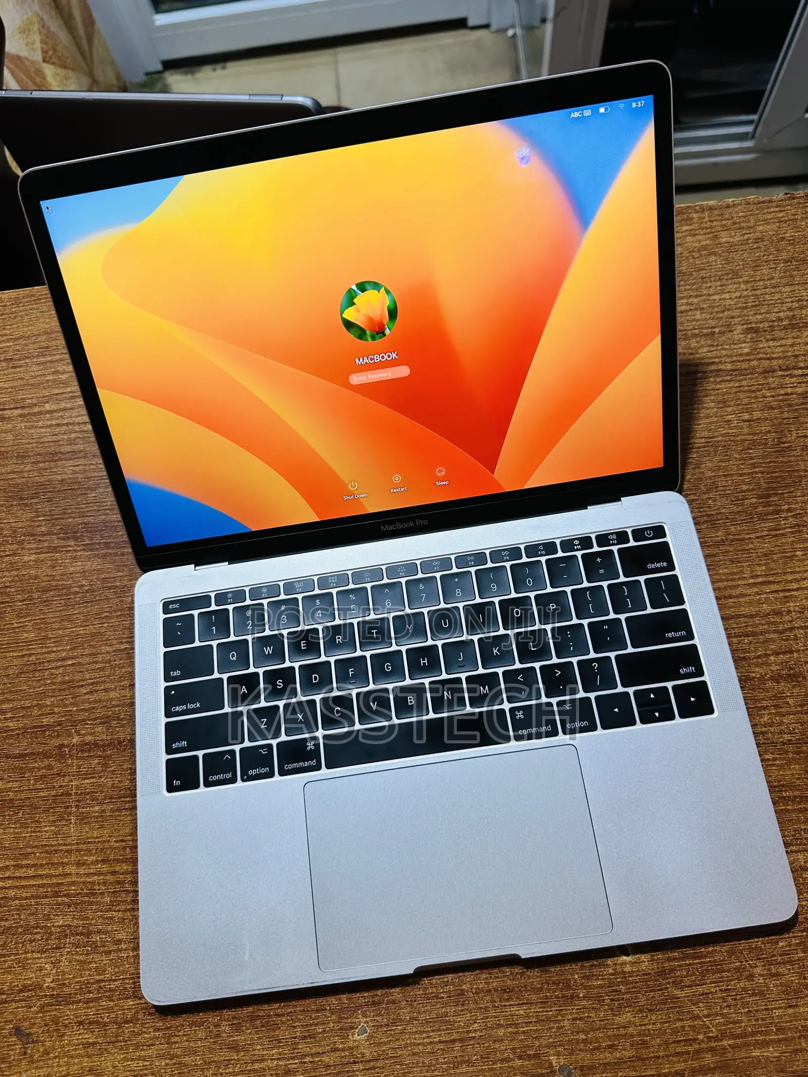 Laptop Apple MacBook Pro 8GB Intel Core I5 SSD 128GB