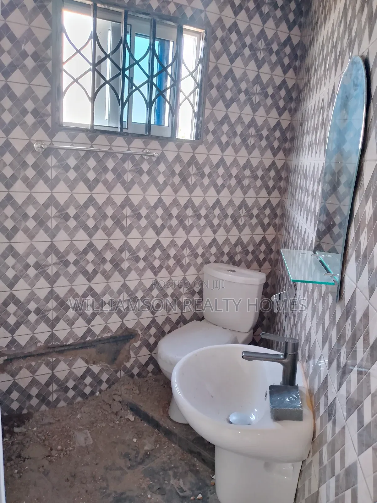 2bdrm Apartment in Adegonno Area, Spintex for rent