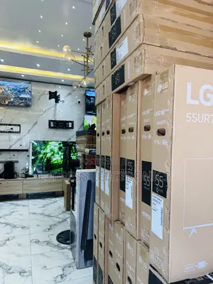Built in Steaming UHD Smart Lg 55”UR73