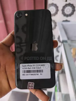 Apple iPhone SE (2020) 64 GB Black
