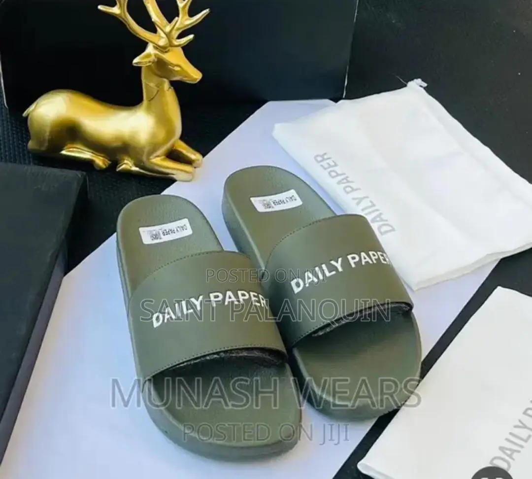 Daily Palm Slippers